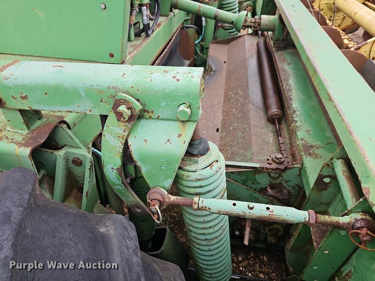 image for item NE9344 1981 John Deere 2280  swather / windrower