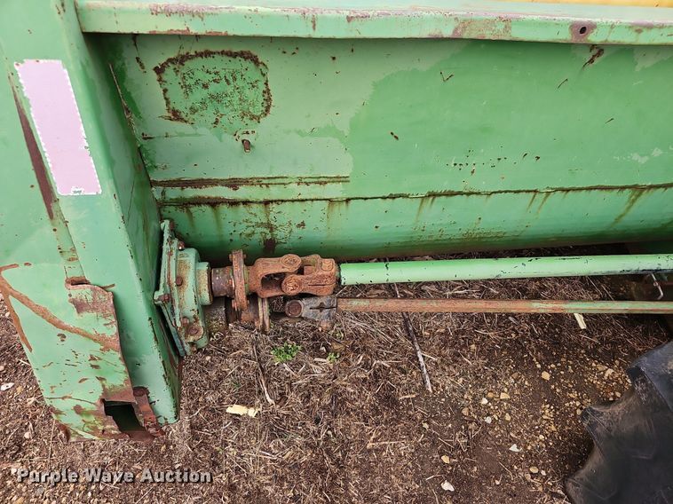 image for item NE9344 1981 John Deere 2280  swather / windrower