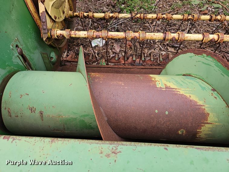 image for item NE9344 1981 John Deere 2280  swather / windrower