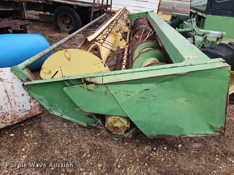 image for item NE9344 1981 John Deere 2280  swather / windrower