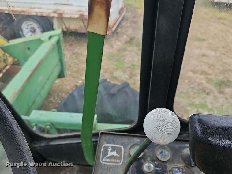 image for item NE9344 1981 John Deere 2280  swather / windrower