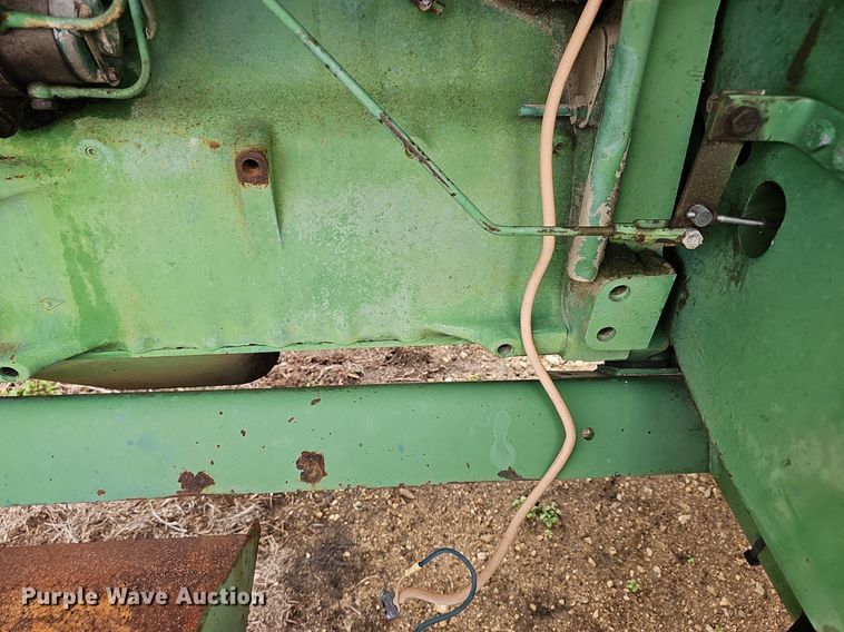 image for item NE9344 1981 John Deere 2280  swather / windrower