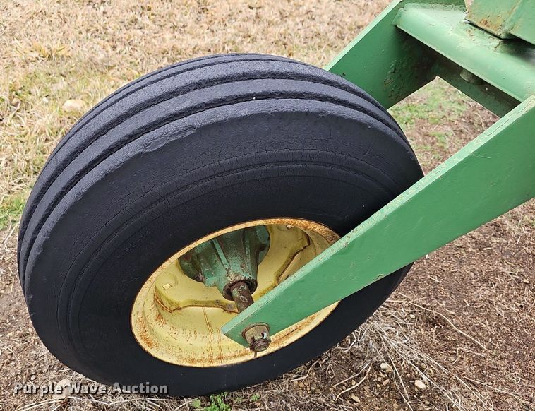 image for item NE9344 1981 John Deere 2280  swather / windrower