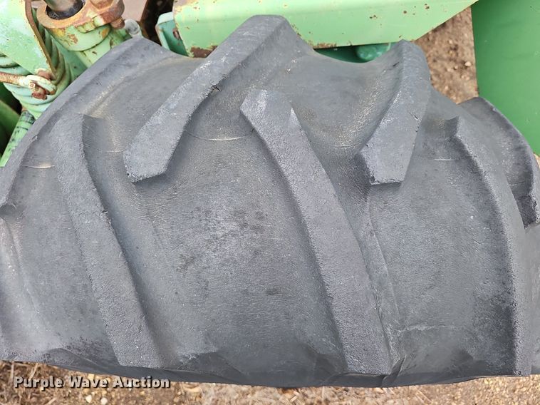 image for item NE9344 1981 John Deere 2280  swather / windrower