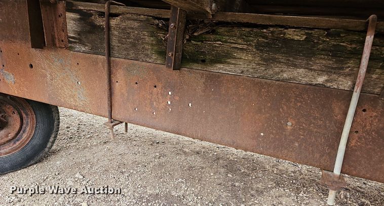 image for item NE9346 Hay wagon