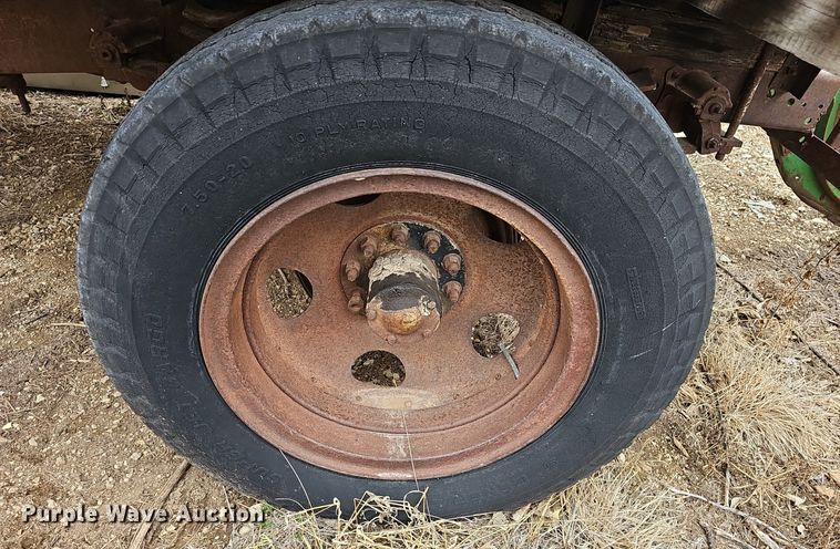image for item NE9346 Hay wagon