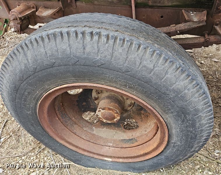 image for item NE9346 Hay wagon