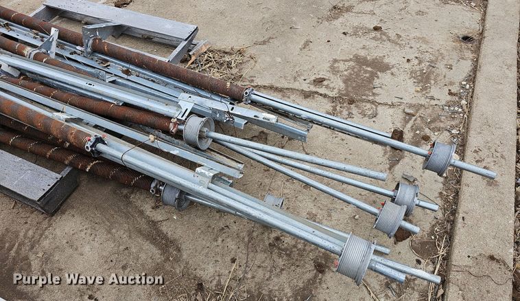 image for item NE9348 (28) garage door panels