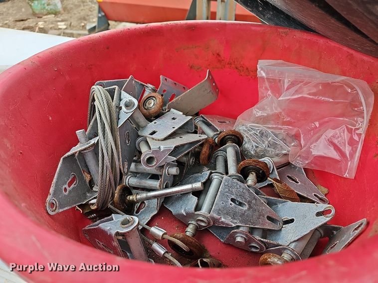 image for item NE9348 (28) garage door panels