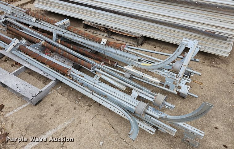 image for item NE9348 (28) garage door panels