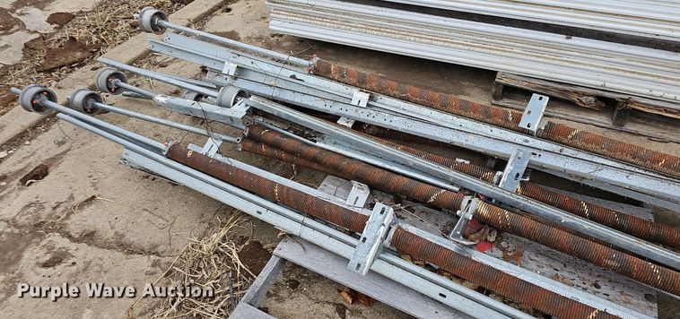 image for item NE9348 (28) garage door panels