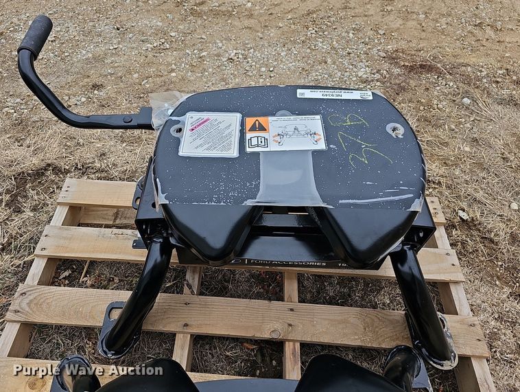 image for item NE9349 Ford AG  fifth wheel hitch