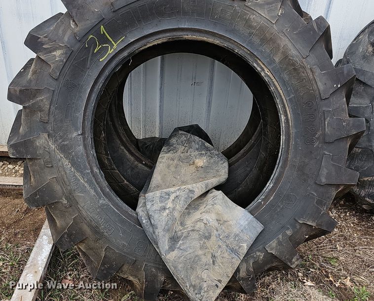 image for item NE9353 (2) Michelin 14.9R28 tires