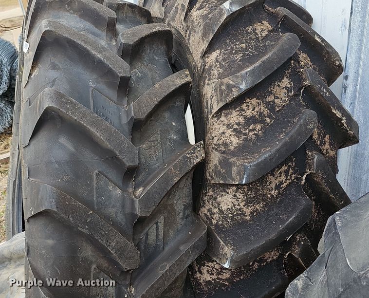 image for item NE9353 (2) Michelin 14.9R28 tires