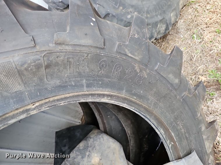 image for item NE9353 (2) Michelin 14.9R28 tires