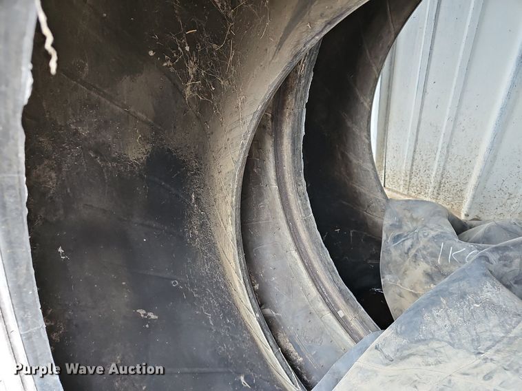 image for item NE9353 (2) Michelin 14.9R28 tires