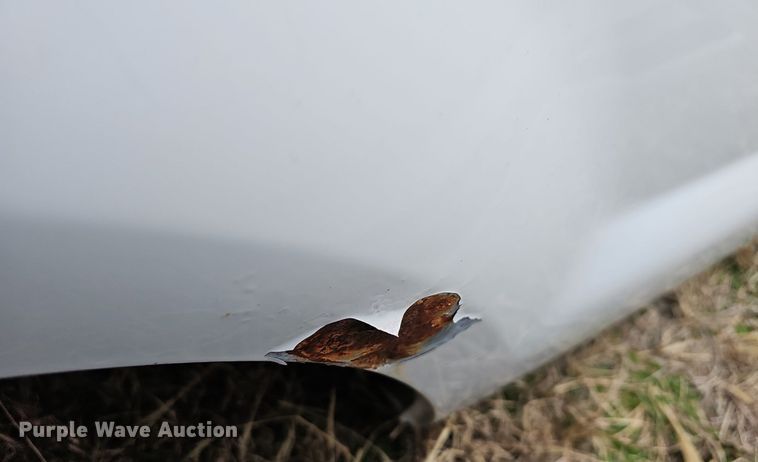 image for item NE9357 Pickup truck bed