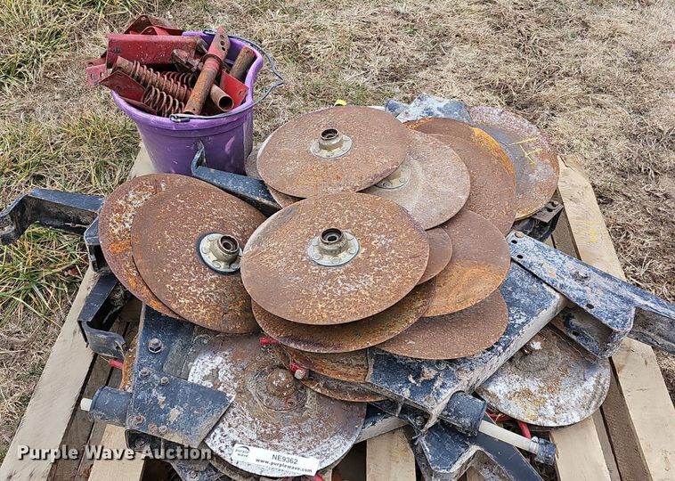 image for item NE9362 Planter parts