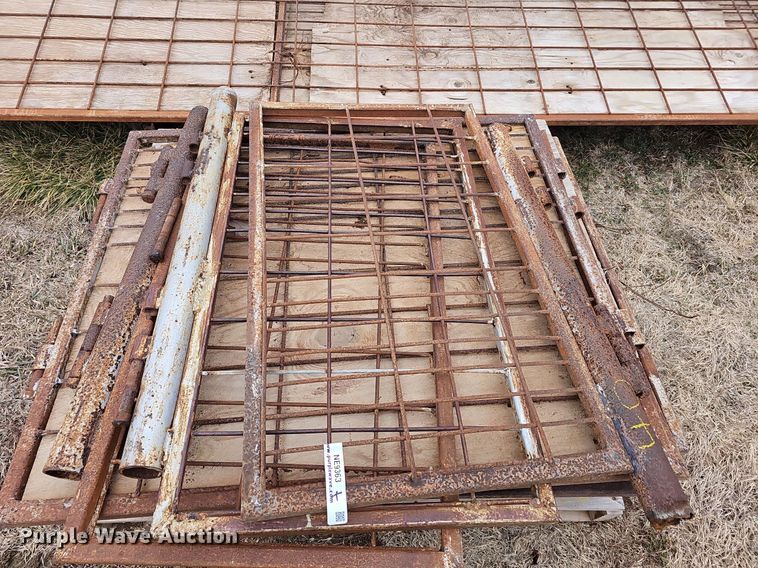 image for item NE9363 Panels and gates