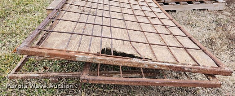 image for item NE9363 Panels and gates