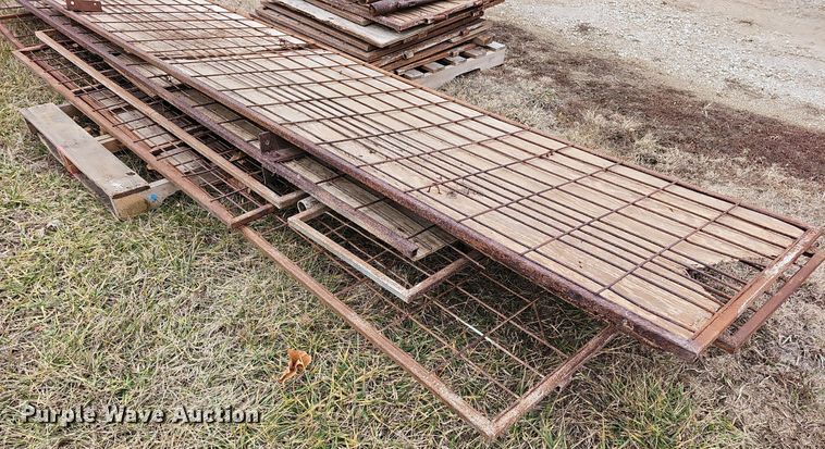 image for item NE9363 Panels and gates