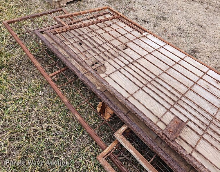 image for item NE9363 Panels and gates