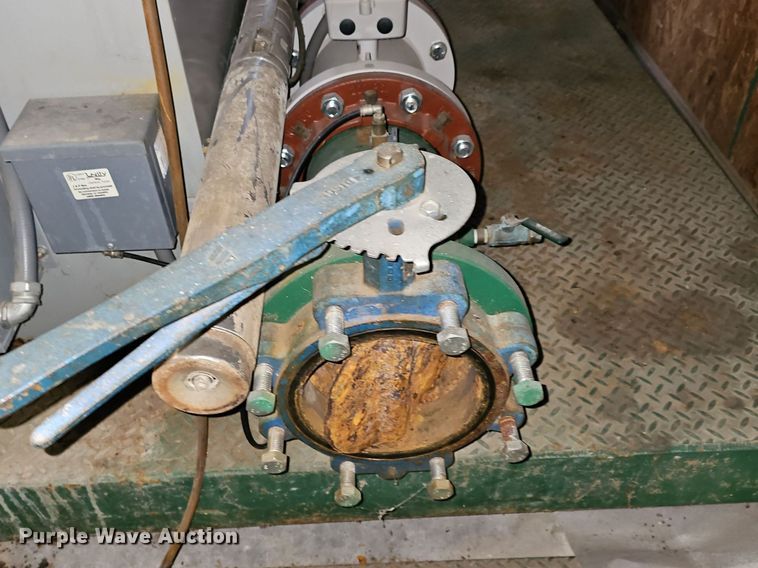 image for item NE9376 Irrigation pump system