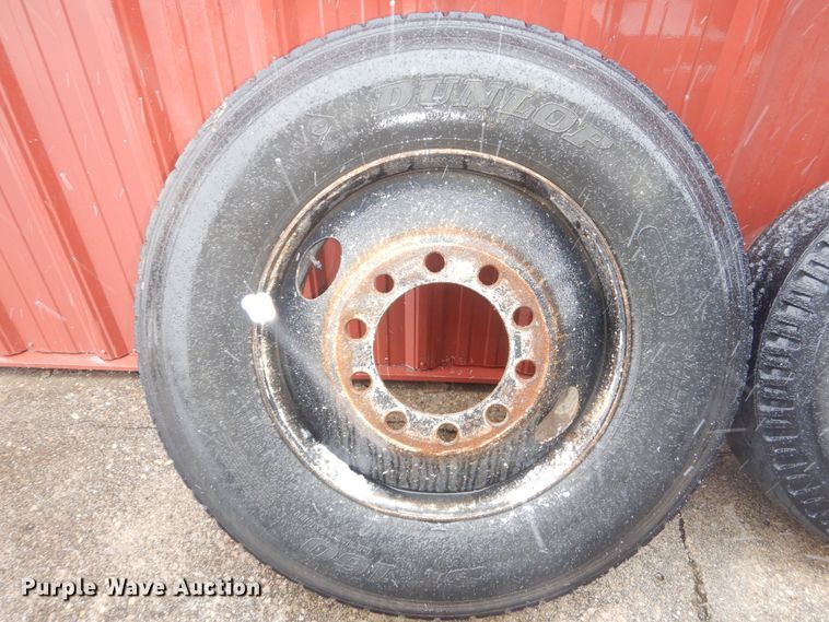 image for item NE9382 Used tires and wheels