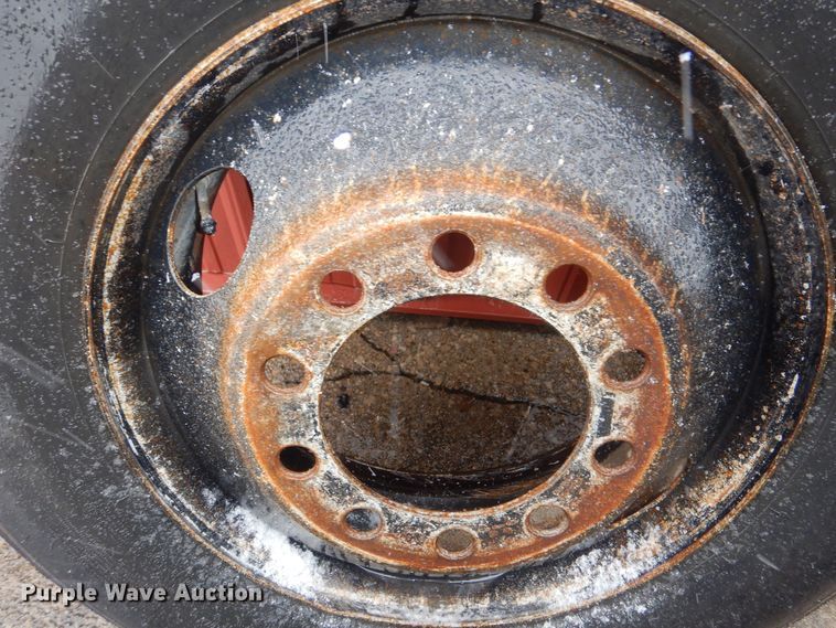 image for item NE9382 Used tires and wheels