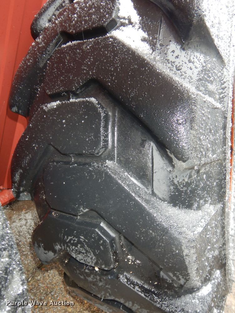 image for item NE9382 Used tires and wheels