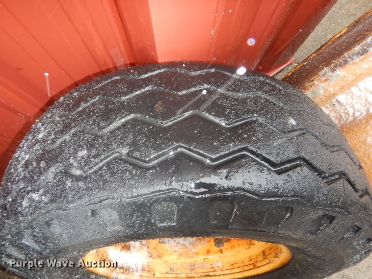 image for item NE9382 Used tires and wheels