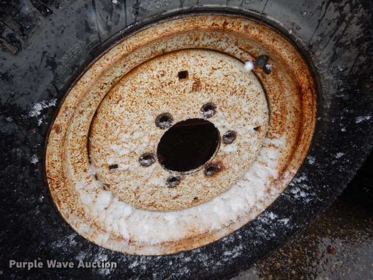 image for item NE9382 Used tires and wheels