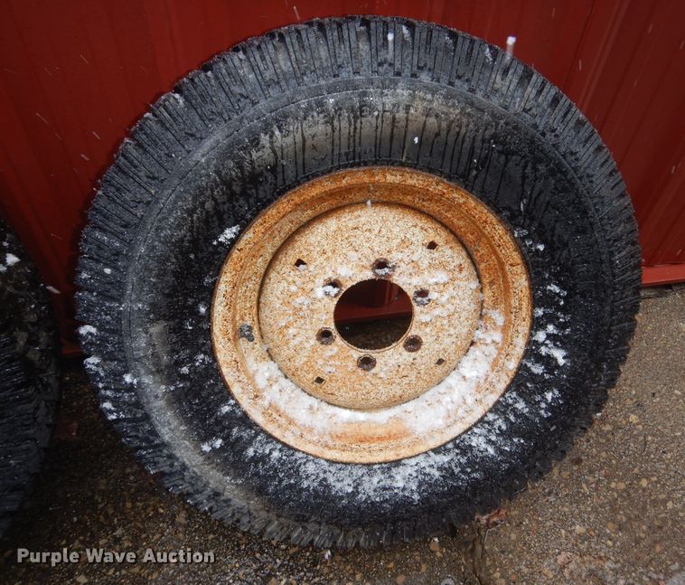 image for item NE9382 Used tires and wheels