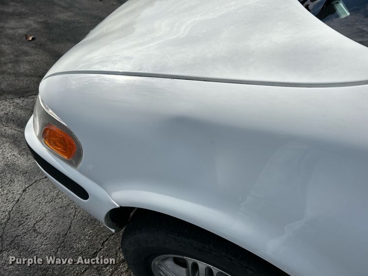 image for item NE9680 2003 Chevrolet Venture  van