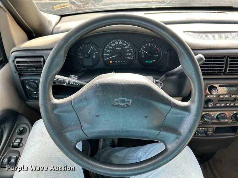 image for item NE9680 2003 Chevrolet Venture  van