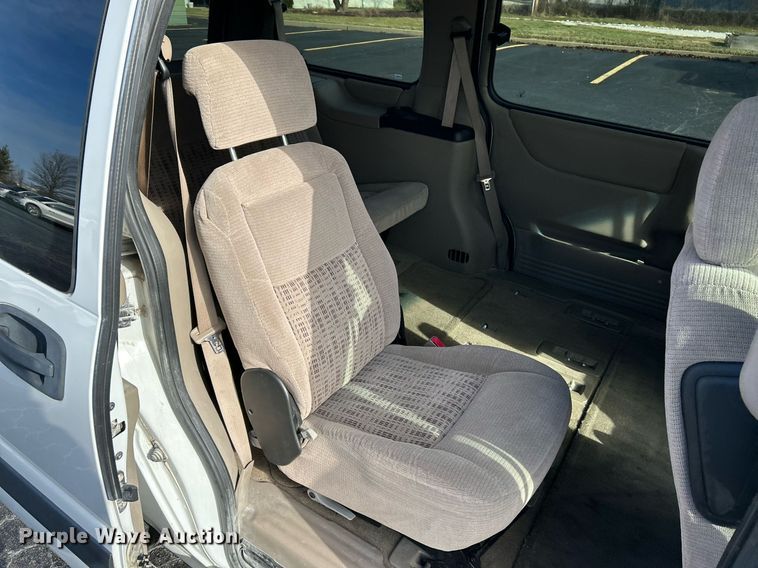 image for item NE9680 2003 Chevrolet Venture  van