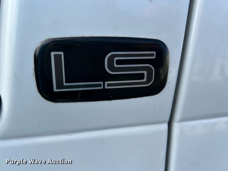 image for item NE9680 2003 Chevrolet Venture  van