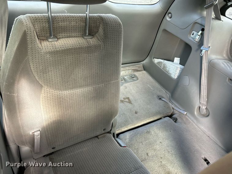 image for item NE9681 2009 Toyota Sienna LE  van