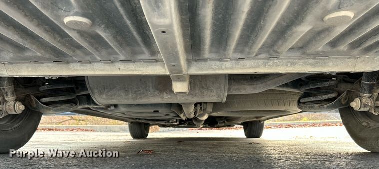 image for item NE9681 2009 Toyota Sienna LE  van