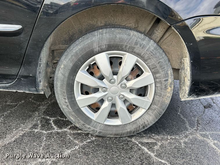 image for item NE9681 2009 Toyota Sienna LE  van