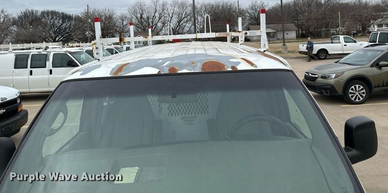 image for item NI9653 2007 Chevrolet Express 2500 van