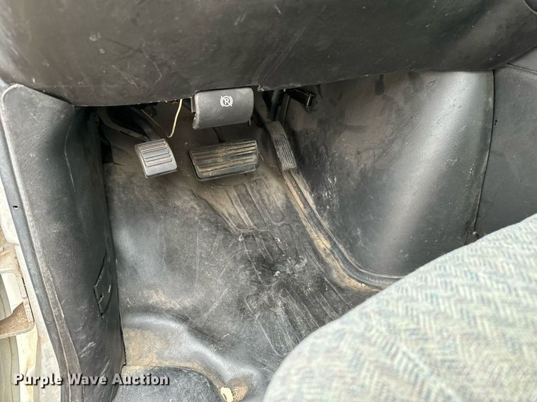 image for item NI9653 2007 Chevrolet Express 2500 van