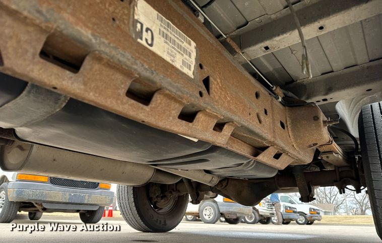 image for item NI9653 2007 Chevrolet Express 2500 van