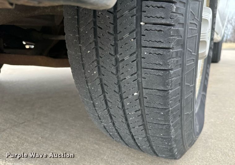 image for item NI9653 2007 Chevrolet Express 2500 van