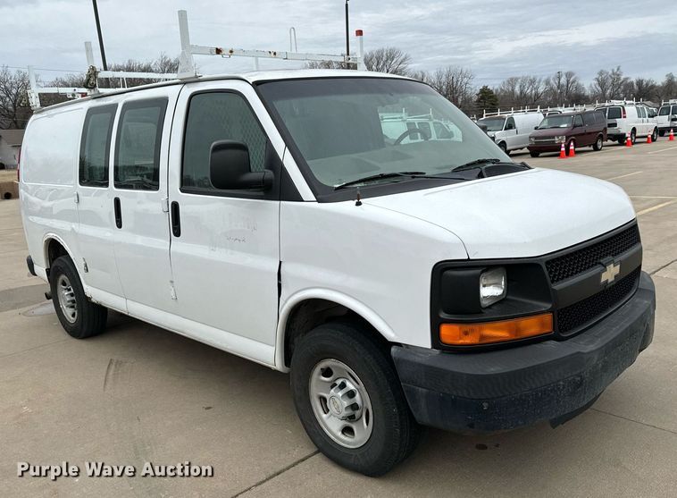 image for item NI9654 2007 Chevrolet Express 2500 van