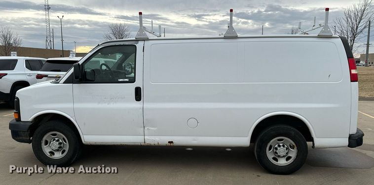 image for item NI9654 2007 Chevrolet Express 2500 van