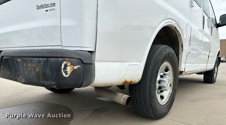 image for item NI9654 2007 Chevrolet Express 2500 van