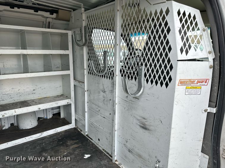 image for item NI9654 2007 Chevrolet Express 2500 van