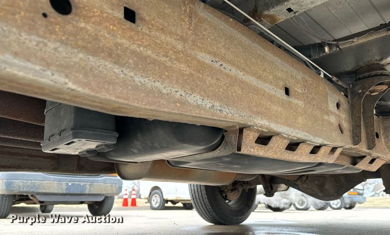 image for item NI9656 2004 Chevrolet Express 3500 van