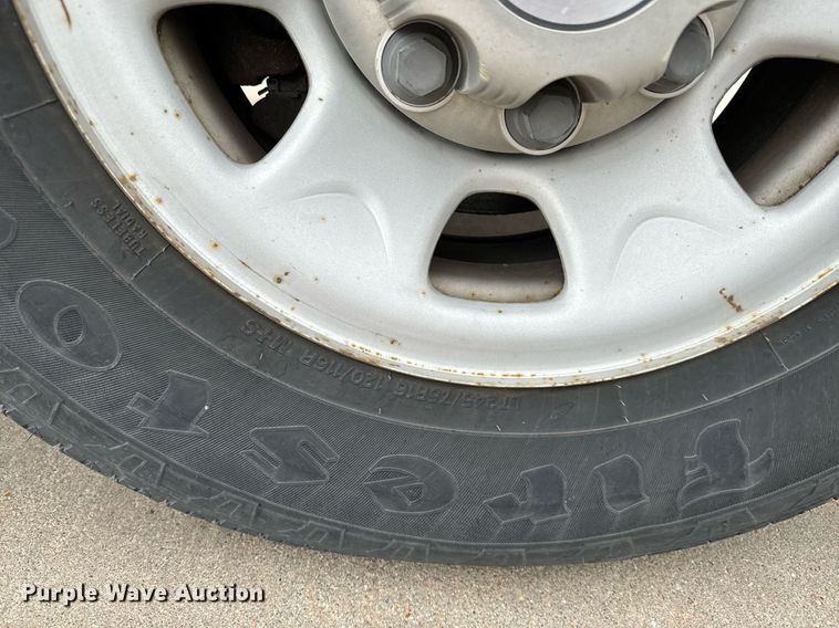 image for item NI9656 2004 Chevrolet Express 3500 van